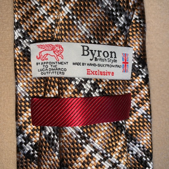Byron 100% silk tie - Picture 3 of 5